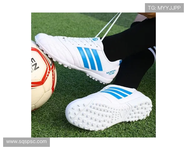 足球明星的时尚选择正装鞋子展现优雅与风采的完美结合